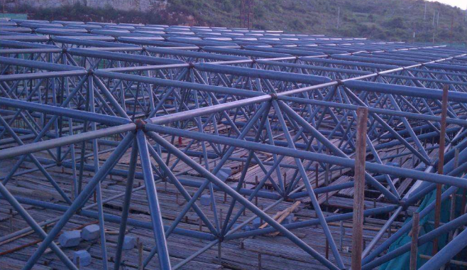 胶南概述网架加工公司对网架保温隔热的办法