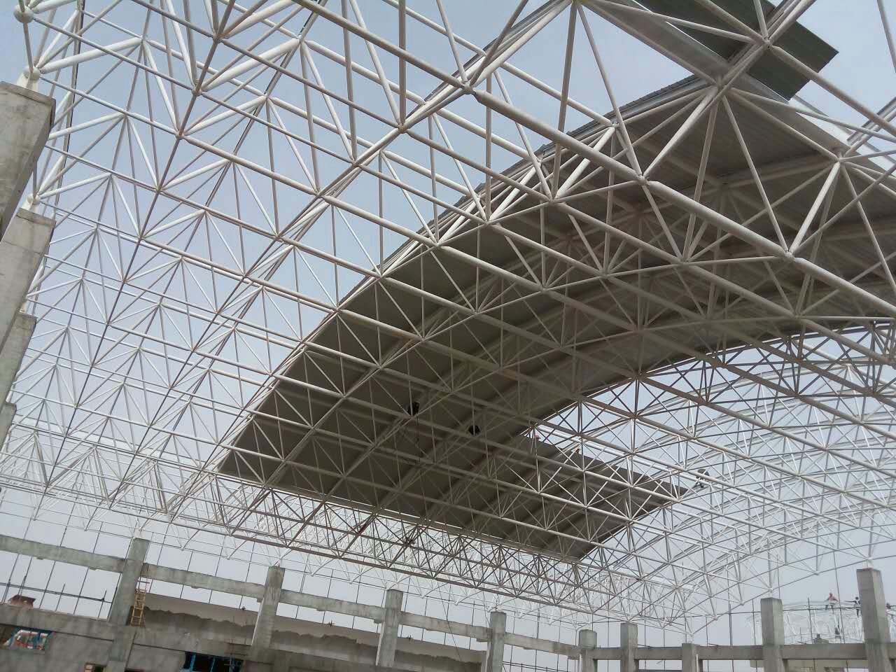 胶南一汽网架