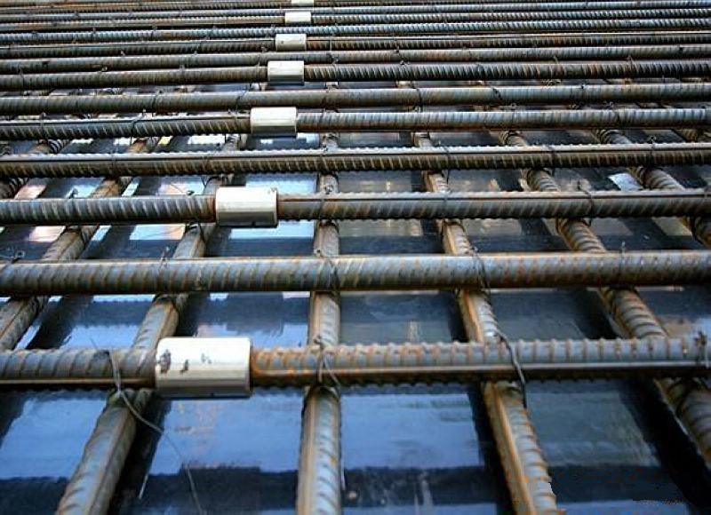 胶南为什么建楼房时，要在钢筋上加一排小圆环？原来作用这么大