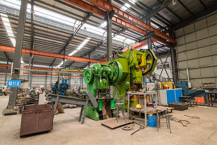 胶南网架配件-锥头加工车间